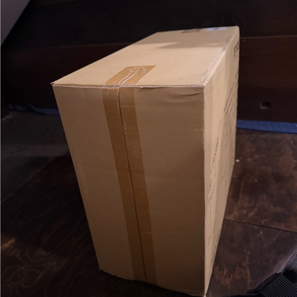 Stokke Kids Ride-On Luggage in Dusty Olive NWT - Picture 12 of 13